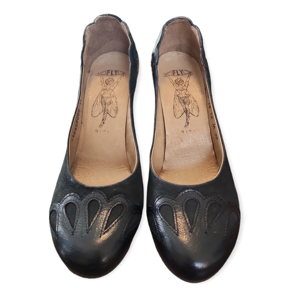 Fly London Scallop Design Heels - Picture 2 of 11